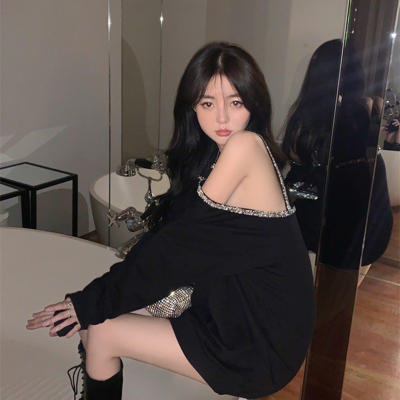 Chain-Detail Cutout Black Top - Image 5