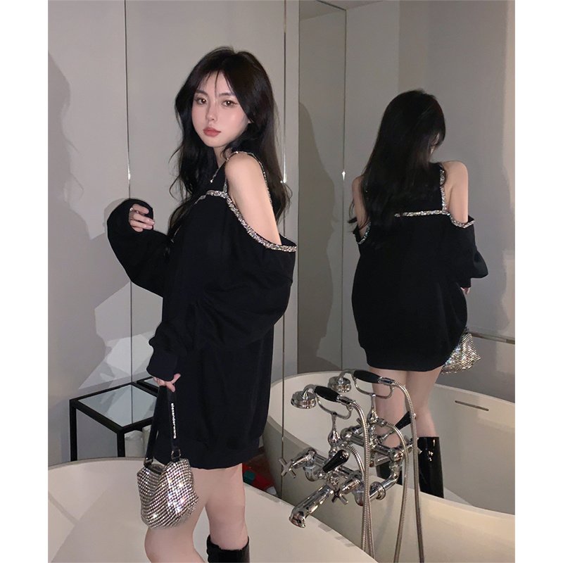 Chain-Detail Cutout Black Top - Image 3