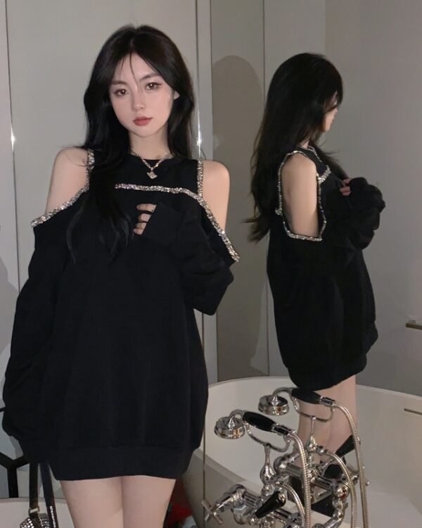 Chain-Detail Cutout Black Top