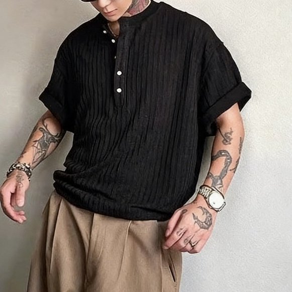 Men's Relaxed Fit Everyday Shirt.