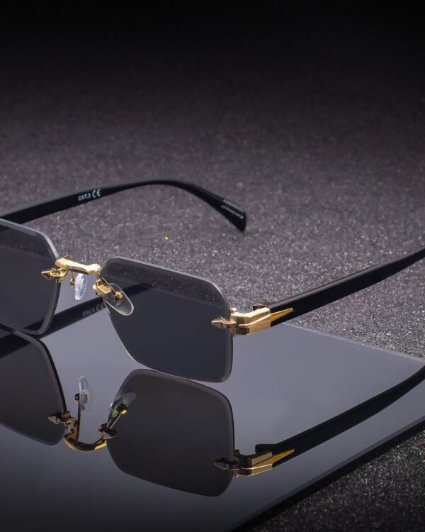 Alternative view of Frameless Gradient Edge Sunglasses