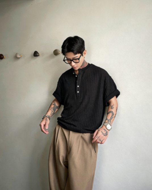 Alternative view of Men's Relaxed Fit Everyday Shirt.