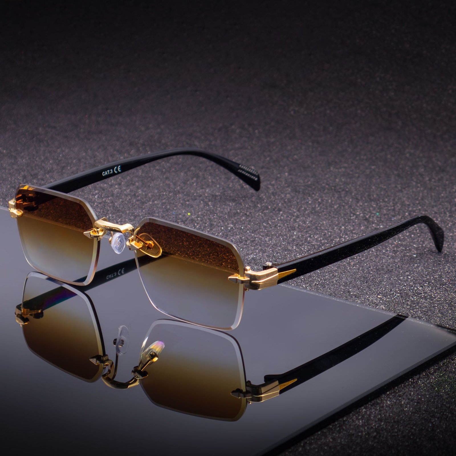 Frameless Gradient Edge Sunglasses - Image 5