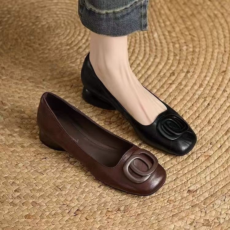 Vintage Round-Toe French Flats - Image 7