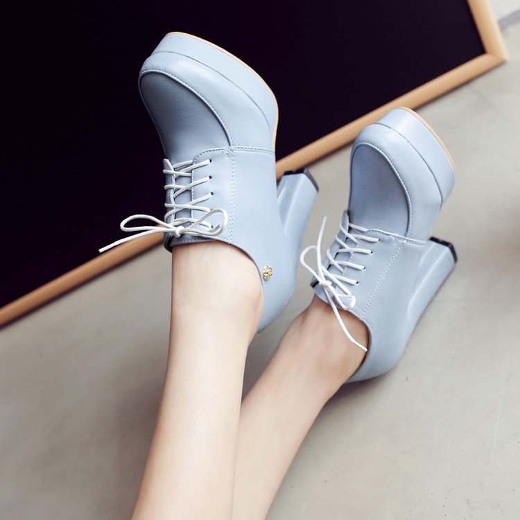Chunky Lace-Up Platform Pumps - Image 7