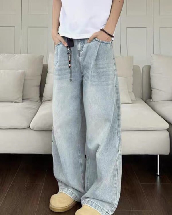 Light Wash Baggy Jeans