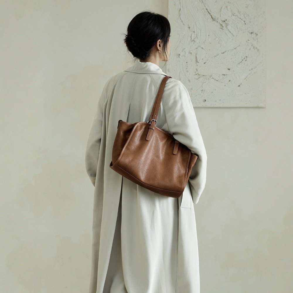Vintage Structured Carryall Shoulder Bag - Image 2